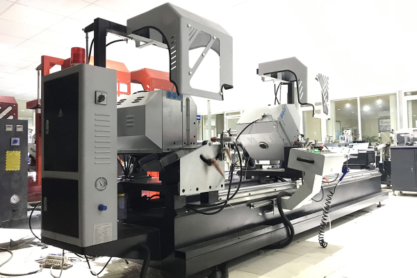 Hình ảnh máy cắt nhôm Xingfa 2 đầu trong danh mục máy nhôm